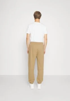 Lacoste Unisex - Trainingsbroek - Cookie -Lacoste f4c7da4ce9eb47b8b1e904ccd9c26fcf