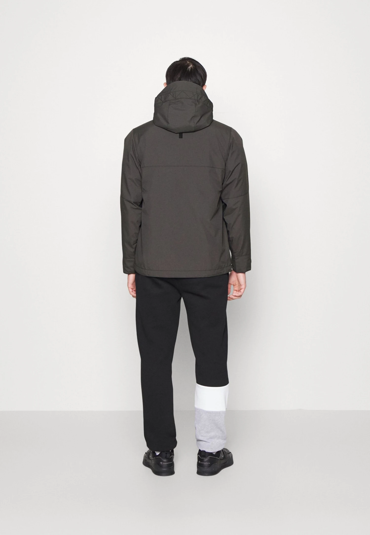 Lacoste Lichte Jas - Noir 3 Lacoste Lichte Jas - Noir - Afbeelding 3