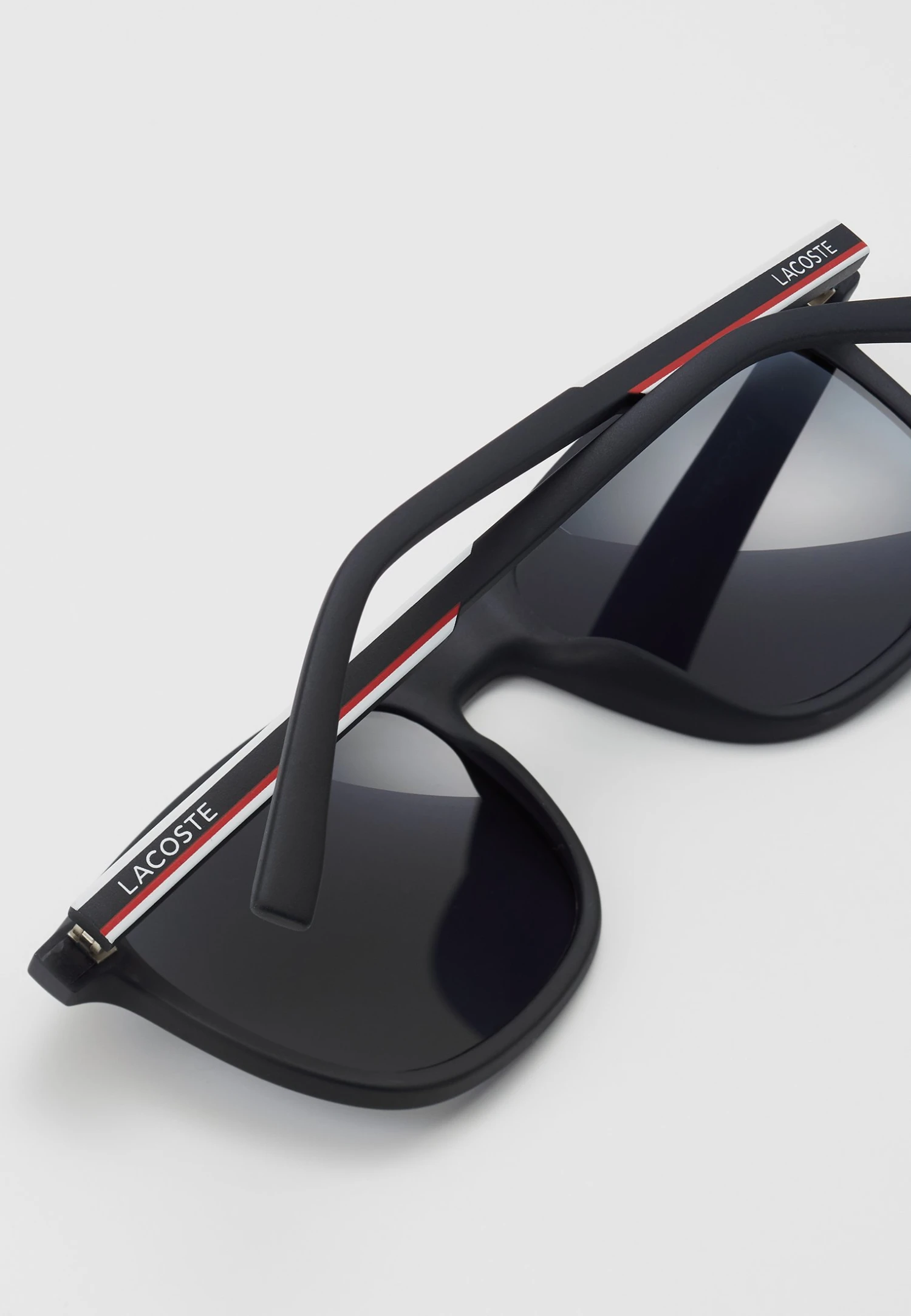 Lacoste Zonnebril - Matte Dark Blue 5 Lacoste Zonnebril - Matte Dark Blue - Afbeelding 5