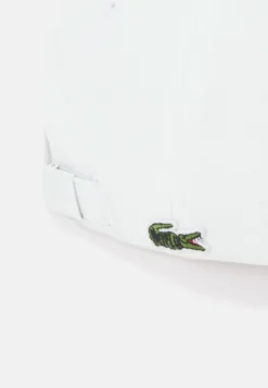 Lacoste Vim Unisex - Pet - White/Bridgerton -Lacoste fda4bf78f77743abadb768eea87aaaa2 scaled