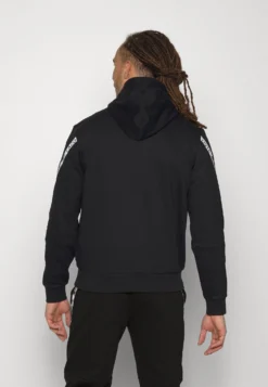 Lacoste Sport Tapered Active - Hoodie - Black -Lacoste feb2d0ad0f0b451db1c7461176cf00b1 scaled